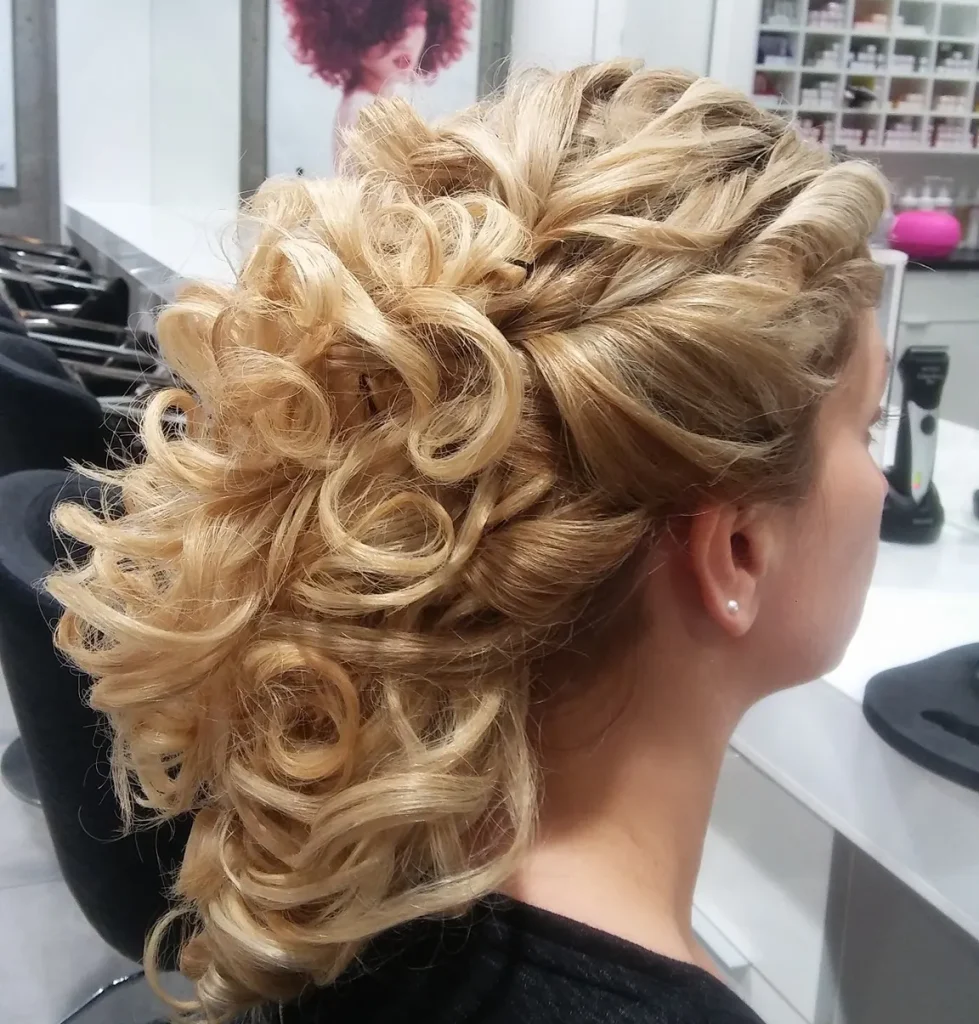 okazjonalne fryzjer Megii&Doris świdnik