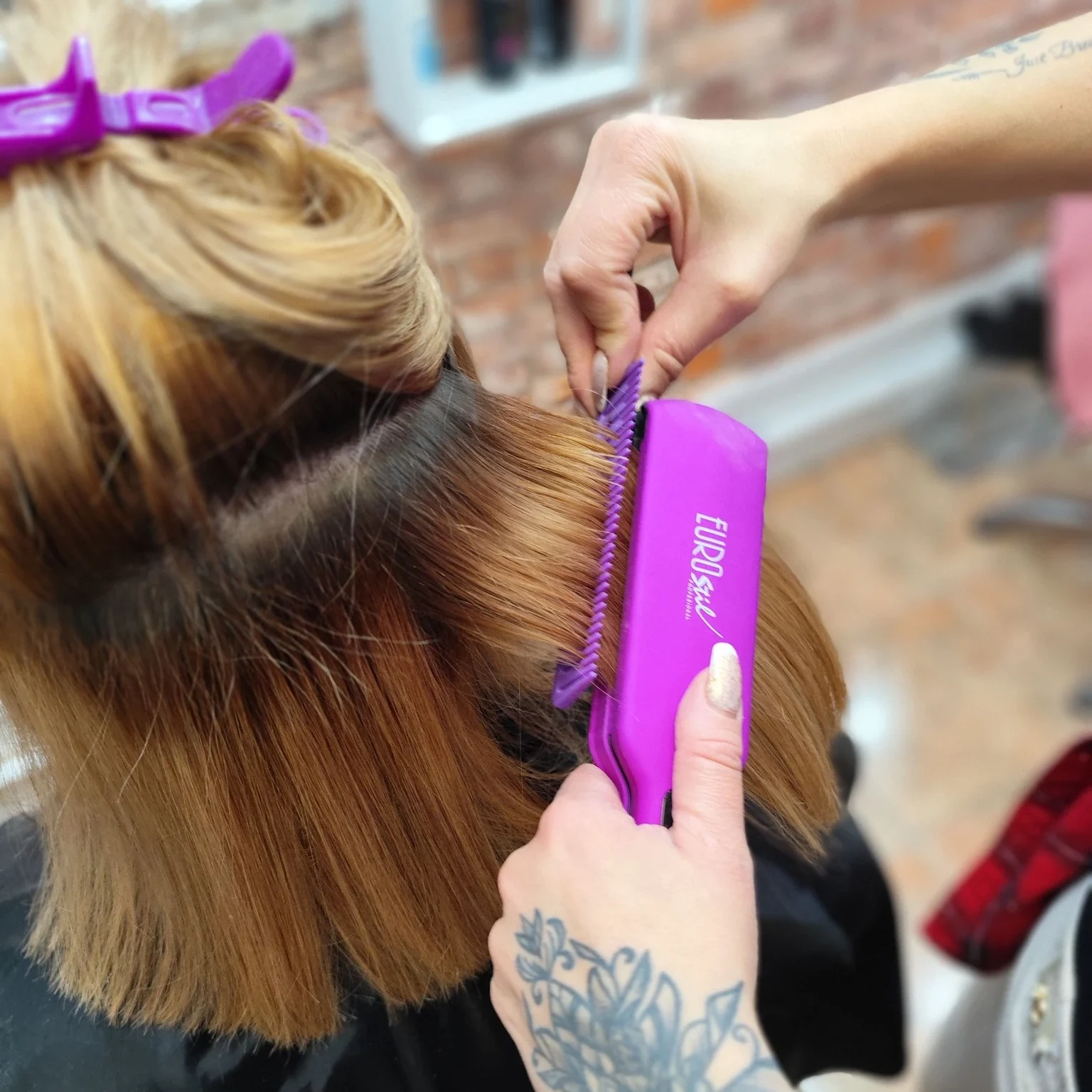 Strzyżenie damskie fryzjer Megii&Doris salon Świdnik