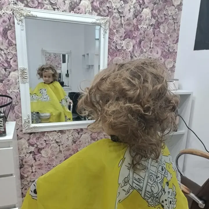 Strzyżenie dzieci Świdnik Megii&Doris